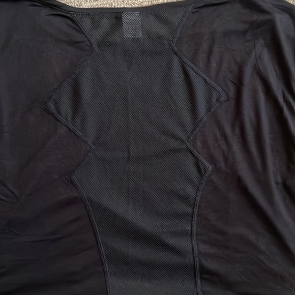 Unity Small Crop Top NWT - Picture 3 of 3